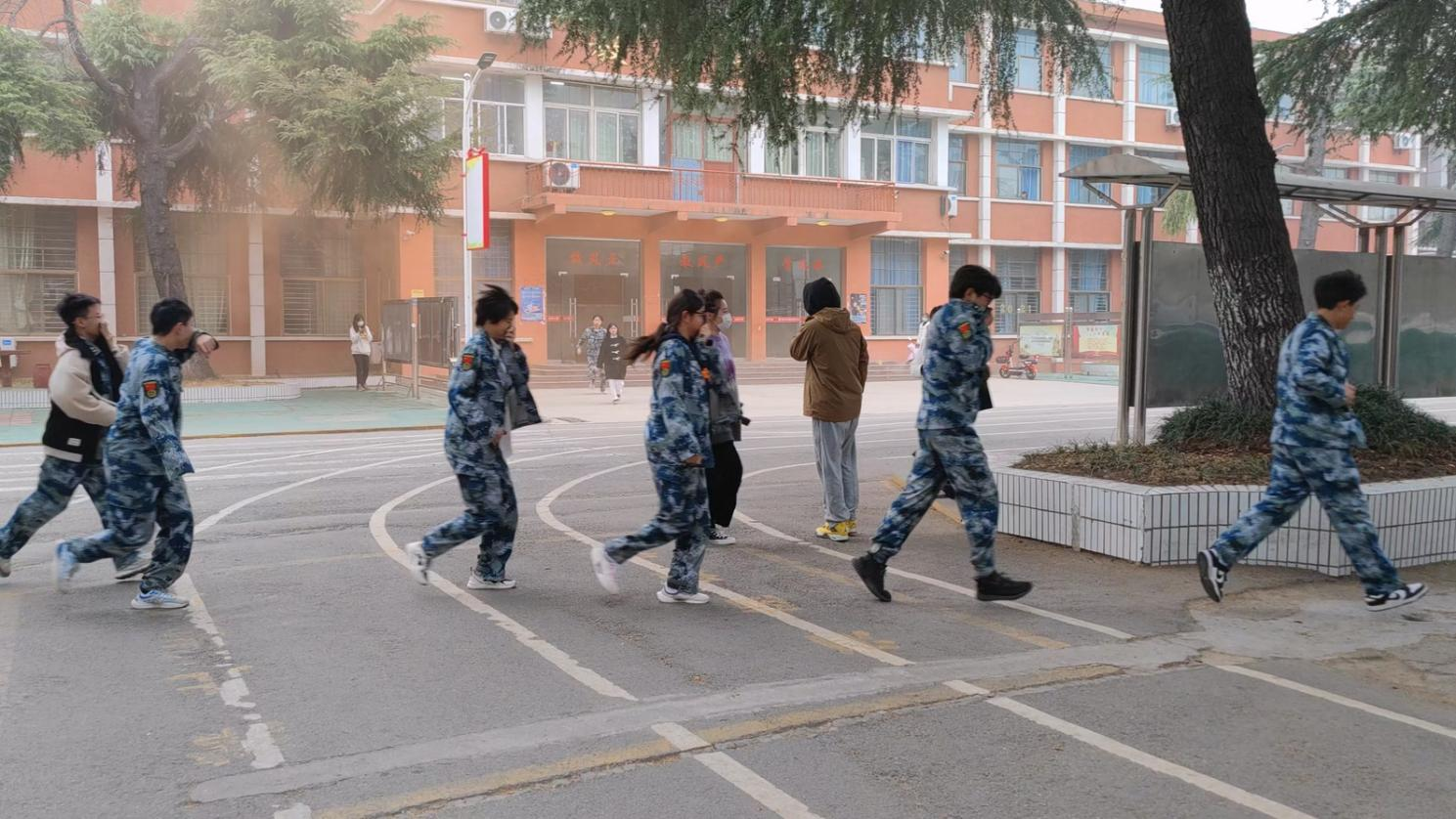 图片 2.png 图片 2.png